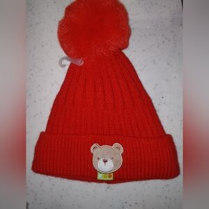 XQ high quality hat with single pom pom